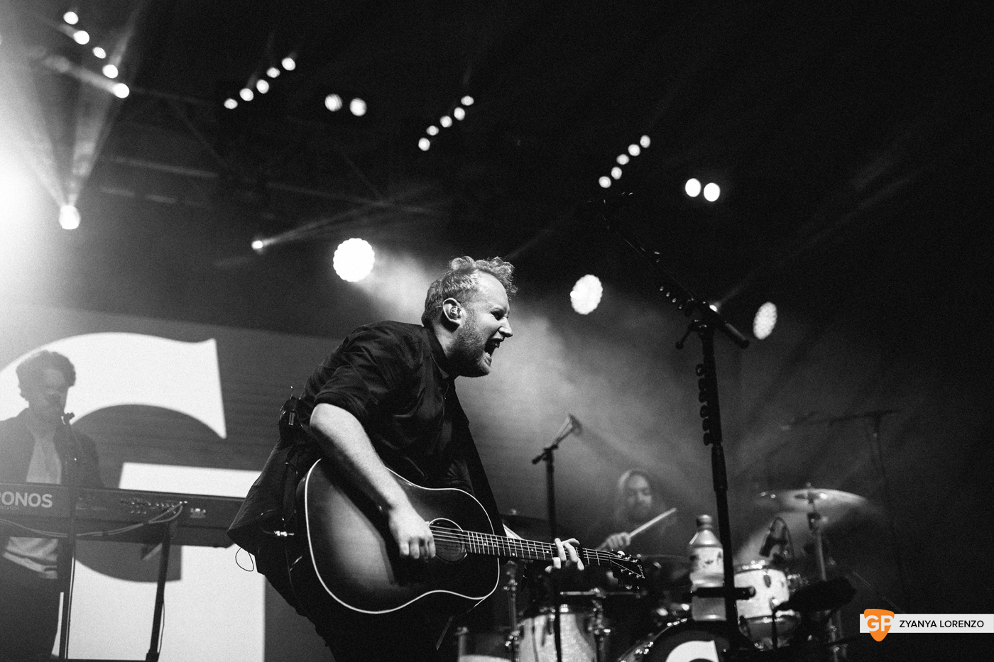 Gavin James live at Independence, Cork. Photographed by Zyanya Lorenzo.