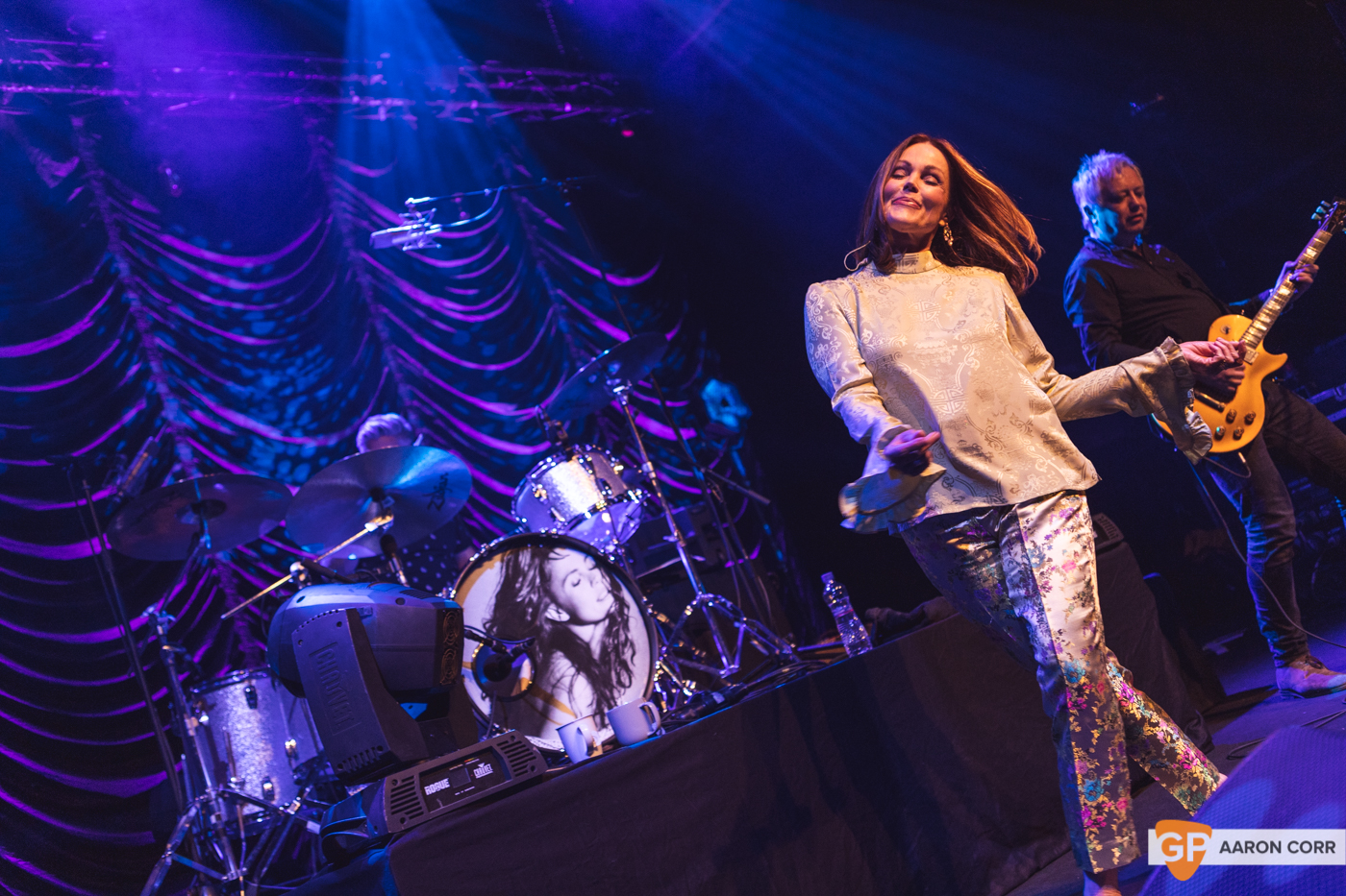 Belinda Carlisle at Vicar Street on 08-Oct-19 by Aaron Corr-9072