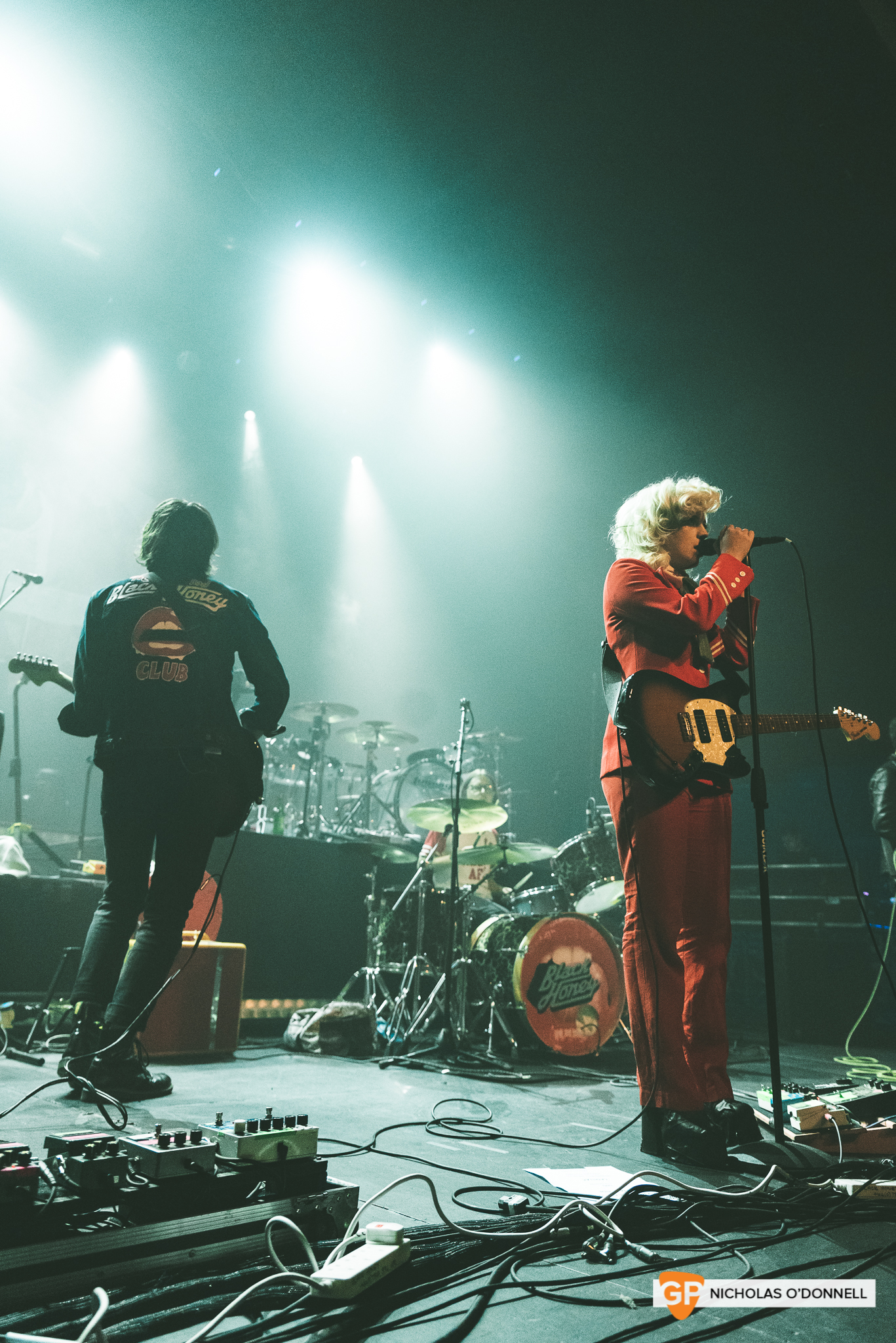 Support- Black Honey supporting Of Monsters And Men in the Olympia Theatre. Photos by Nicholas O’Donnell. (4 of 7)