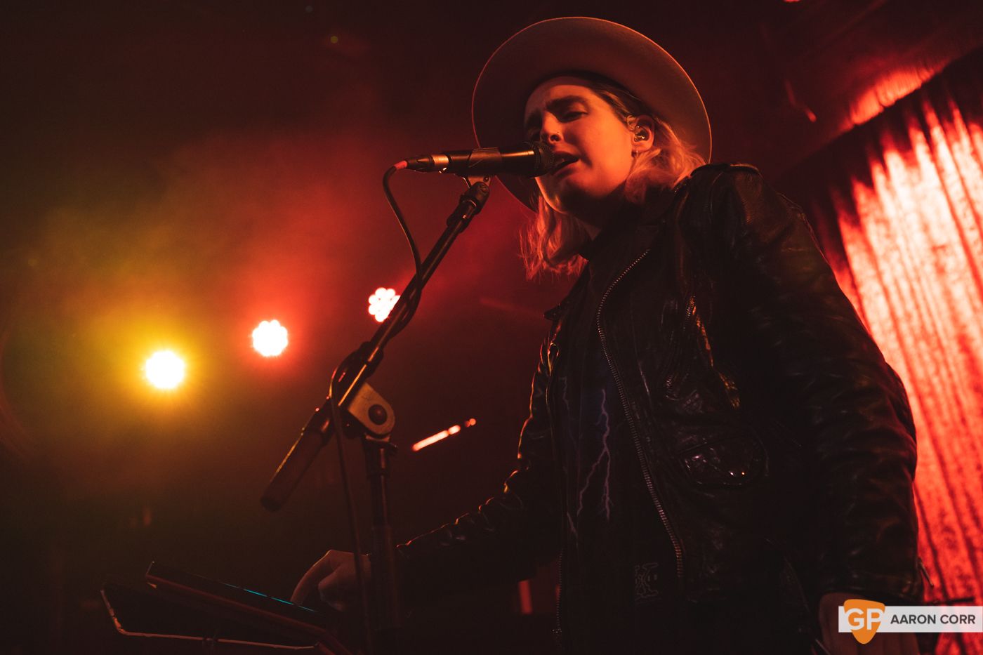 Shura at The Academy on 17-11-19 by Aaron Corr-0188