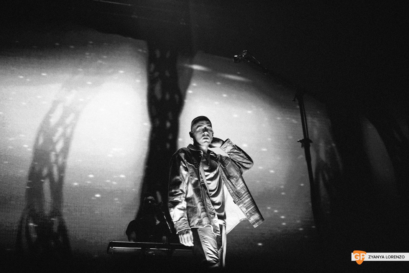 Dermot Kennedy live at the 3Arena, Dublin. Photographed by Zyanya Lorenzo.
