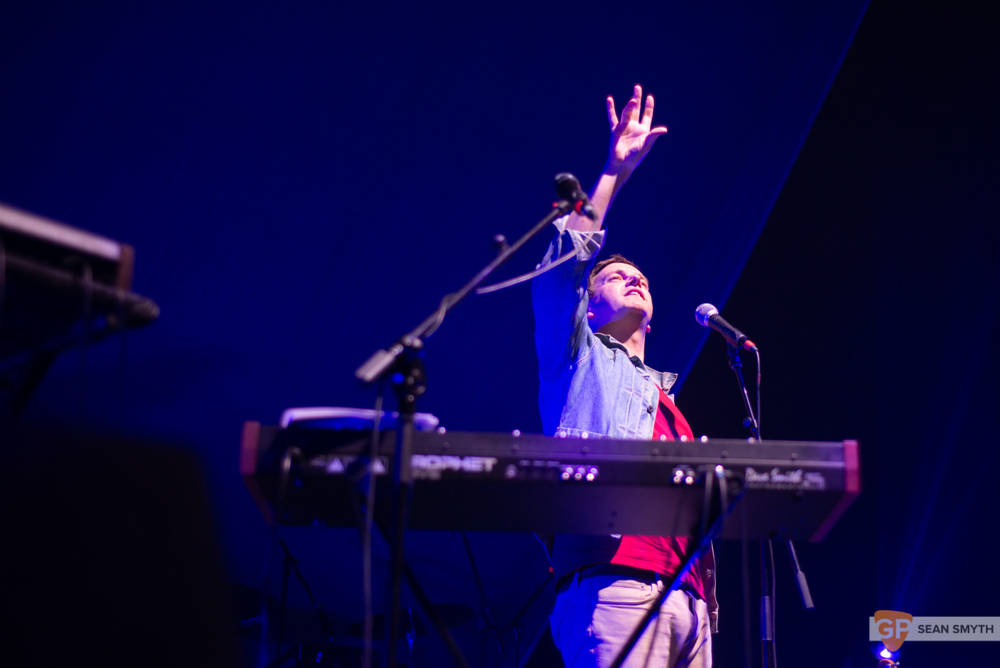 Emmet Kirwin at Olympia Theatre, Dublin by Sean Smyth (6-12-19) (1 of 3)