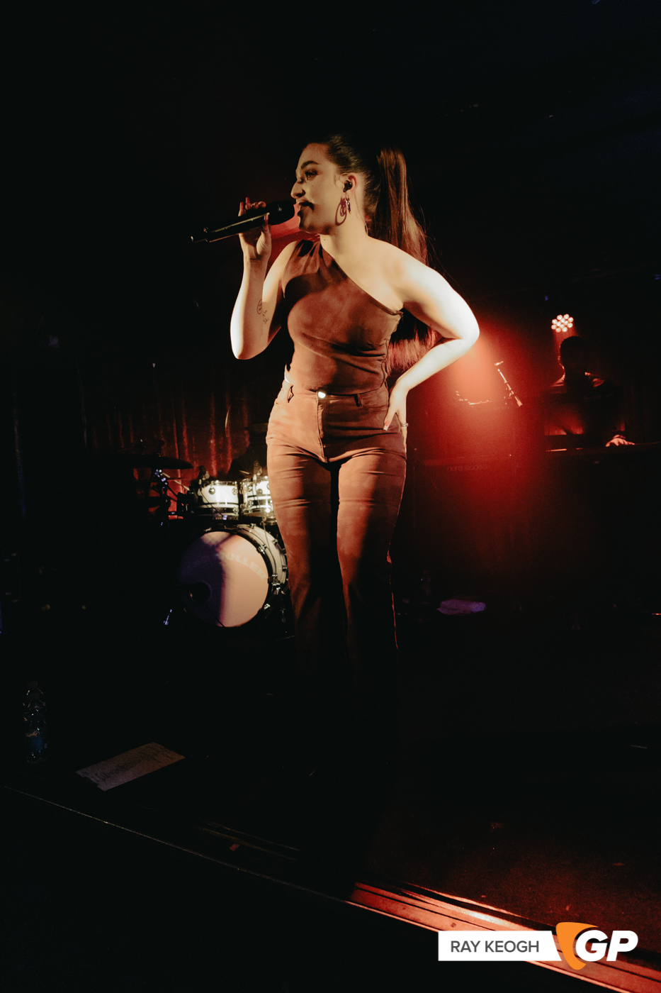 Mae Muller – Photo by Ray Keogh