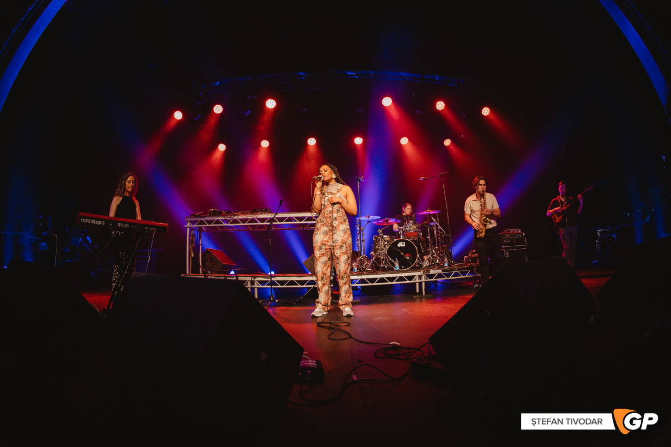 Shiv Artists against Homelessness Olympia Theatre 17 April 2022 Tivodar-0547