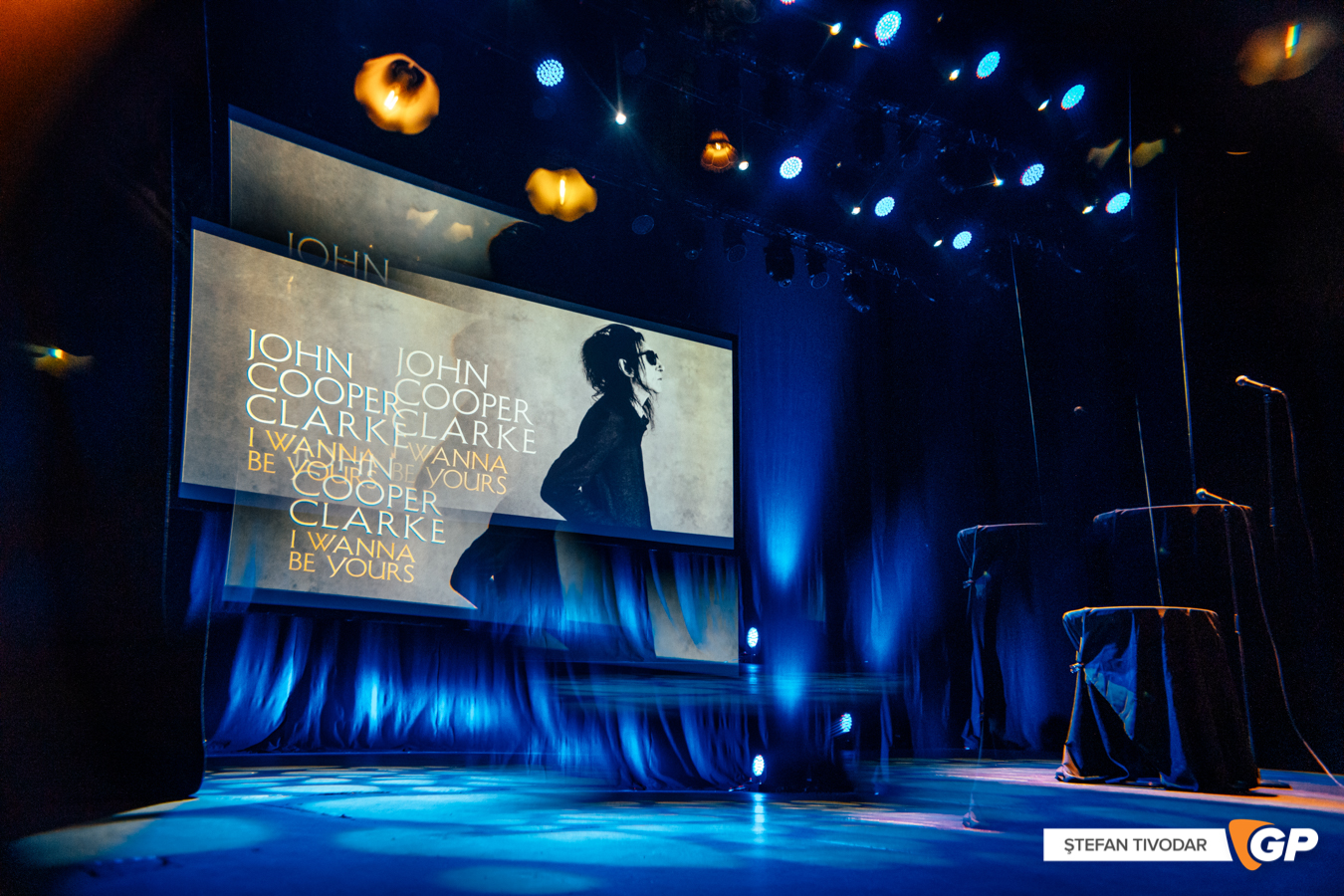 John Cooper Clarke Olympia Theatre 9 May 2022 Tivodar-9585