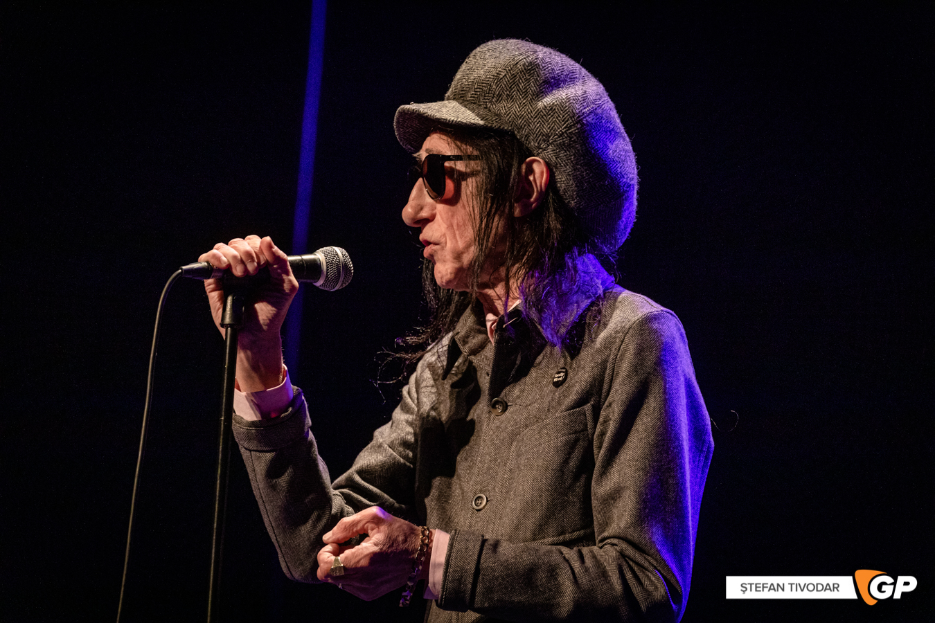 John Cooper Clarke Olympia Theatre 9 May 2022 Tivodar-9905