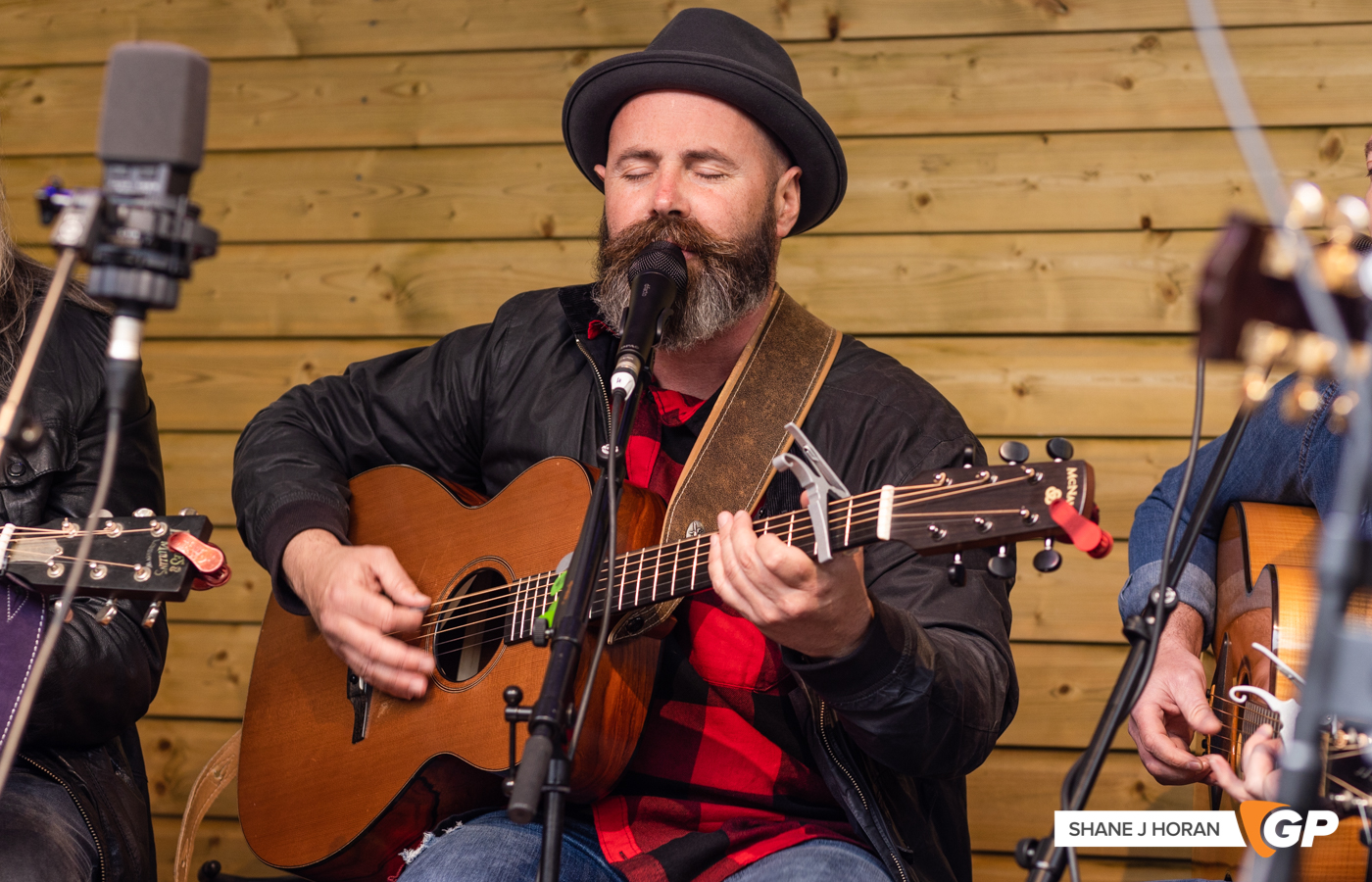 The White Horse Guitar Club, Coughlans Nest, Cork, Shane J Horan, 26-06-22-16
