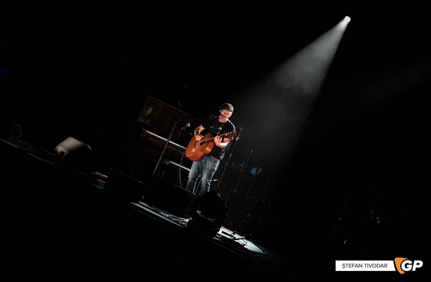 Foy Vance 3Olympia Theatre 5 September 2022 Stefan Tivodar-8681