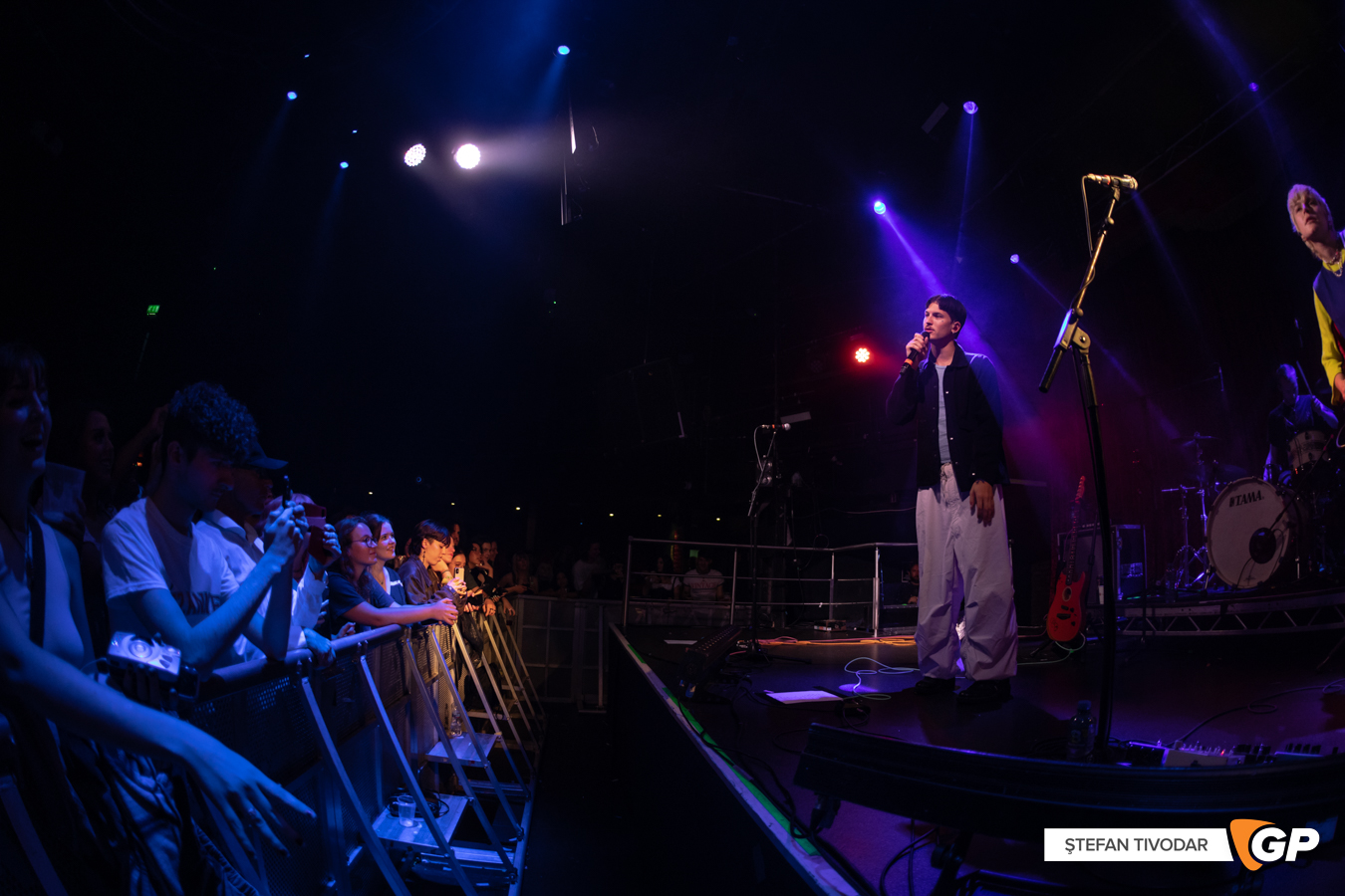 Gus Dapperton Academy 1 September 2022 Stefan Tivodar-7030