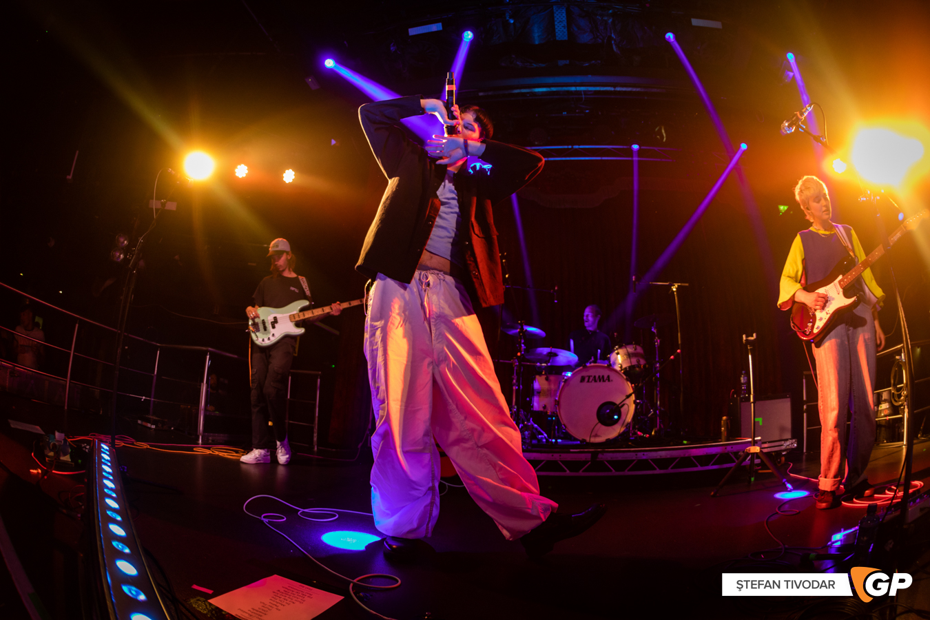 Gus Dapperton Academy 1 September 2022 Stefan Tivodar-7096