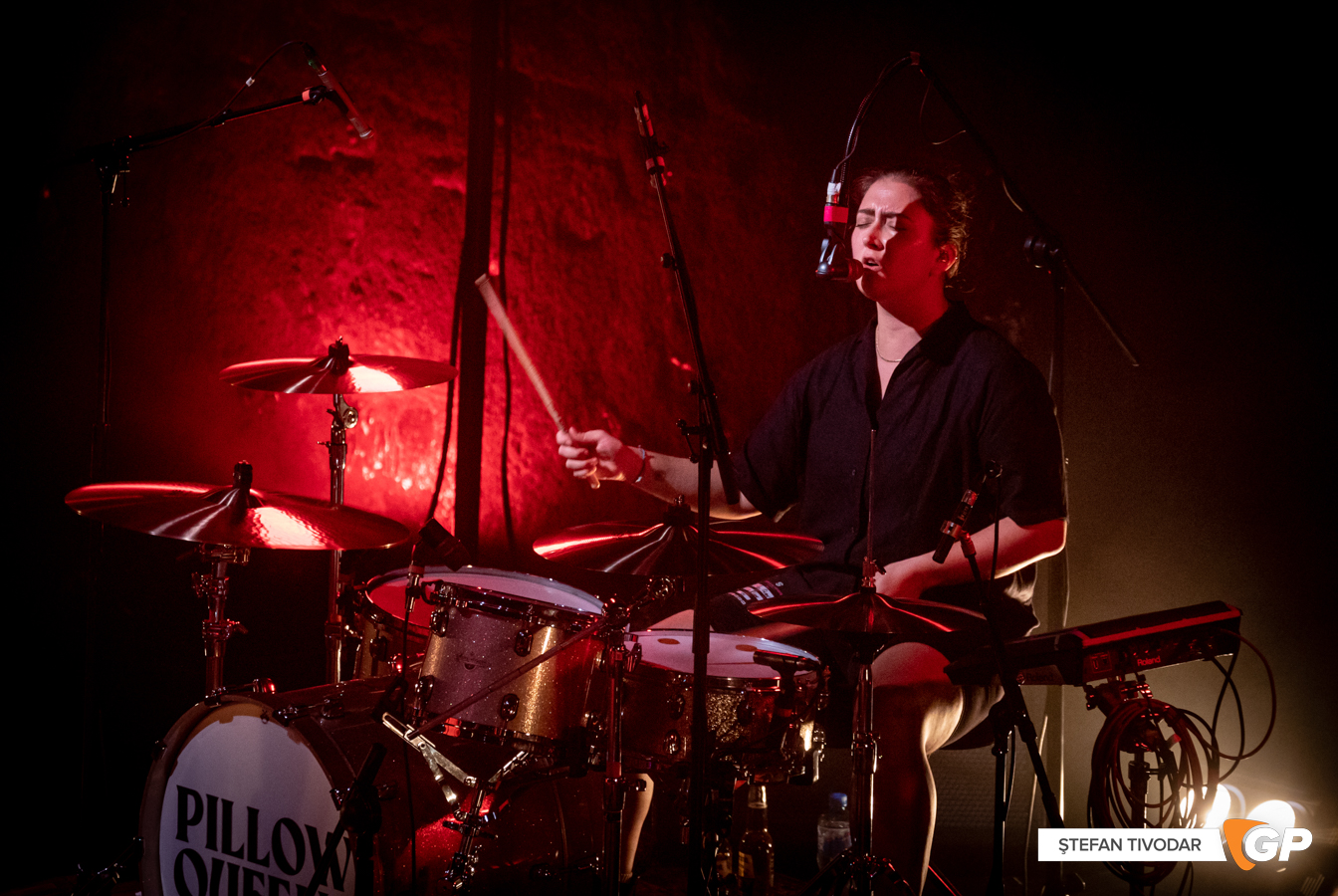 Pillow Queens 1 October 2022 Vicar Street Stefan Tivodar-9351