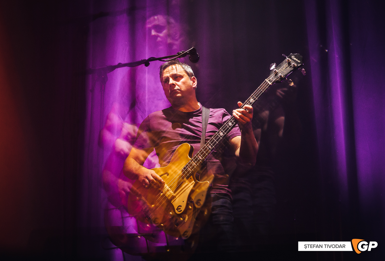 Bell X1 and Dowry Strings Vicar Street 24 November 2022 Stefan Tivodar-8647