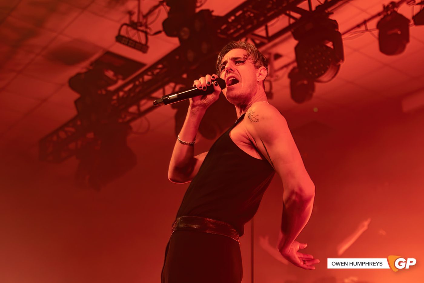 Confidence Man at The National Stadium. Photo by Owen Humphreys. www.owen.ie