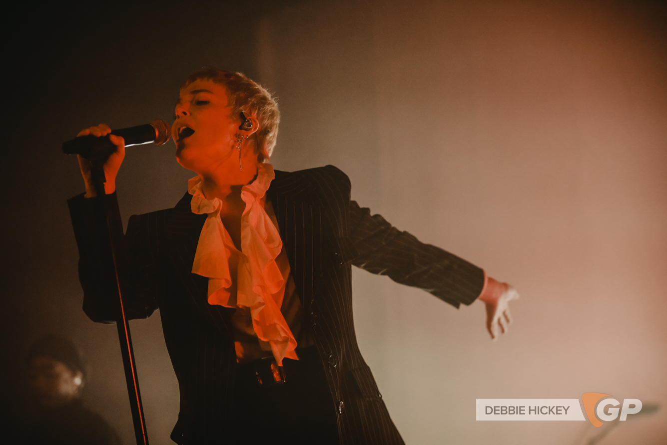 MaggieRogers_3Olympia_byDebHickey3