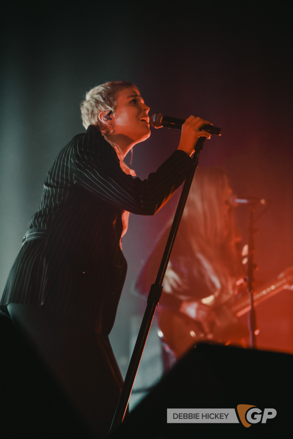 MaggieRogers_3Olympia_byDebHickey5