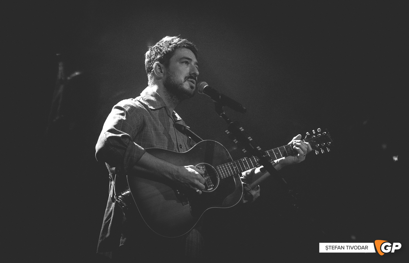Marcus Mumford 3OIympia Theatre 28 November 2022 Stefan Tivodar-1669