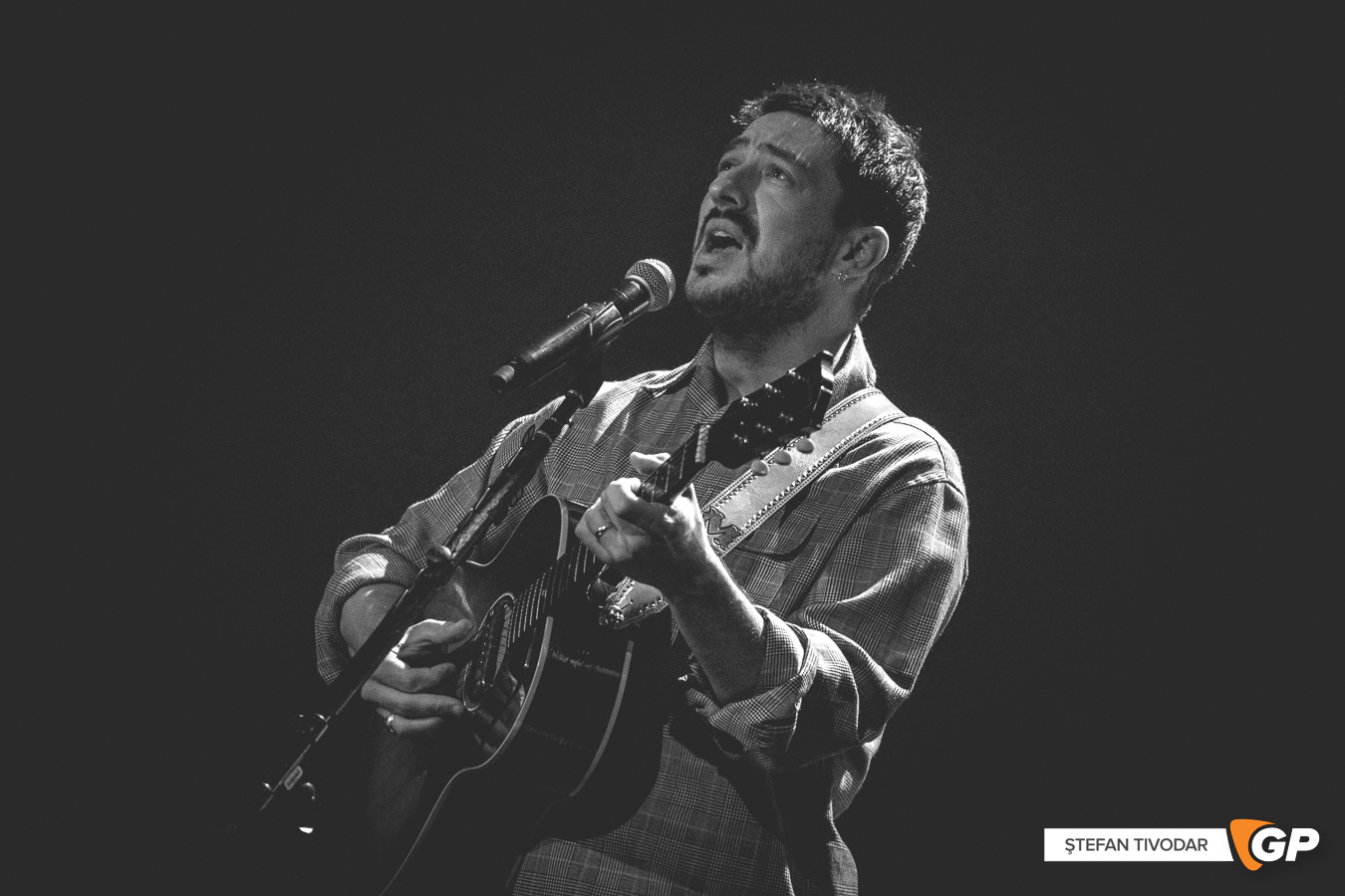 Marcus Mumford 3OIympia Theatre 28 November 2022 Stefan Tivodar-1728