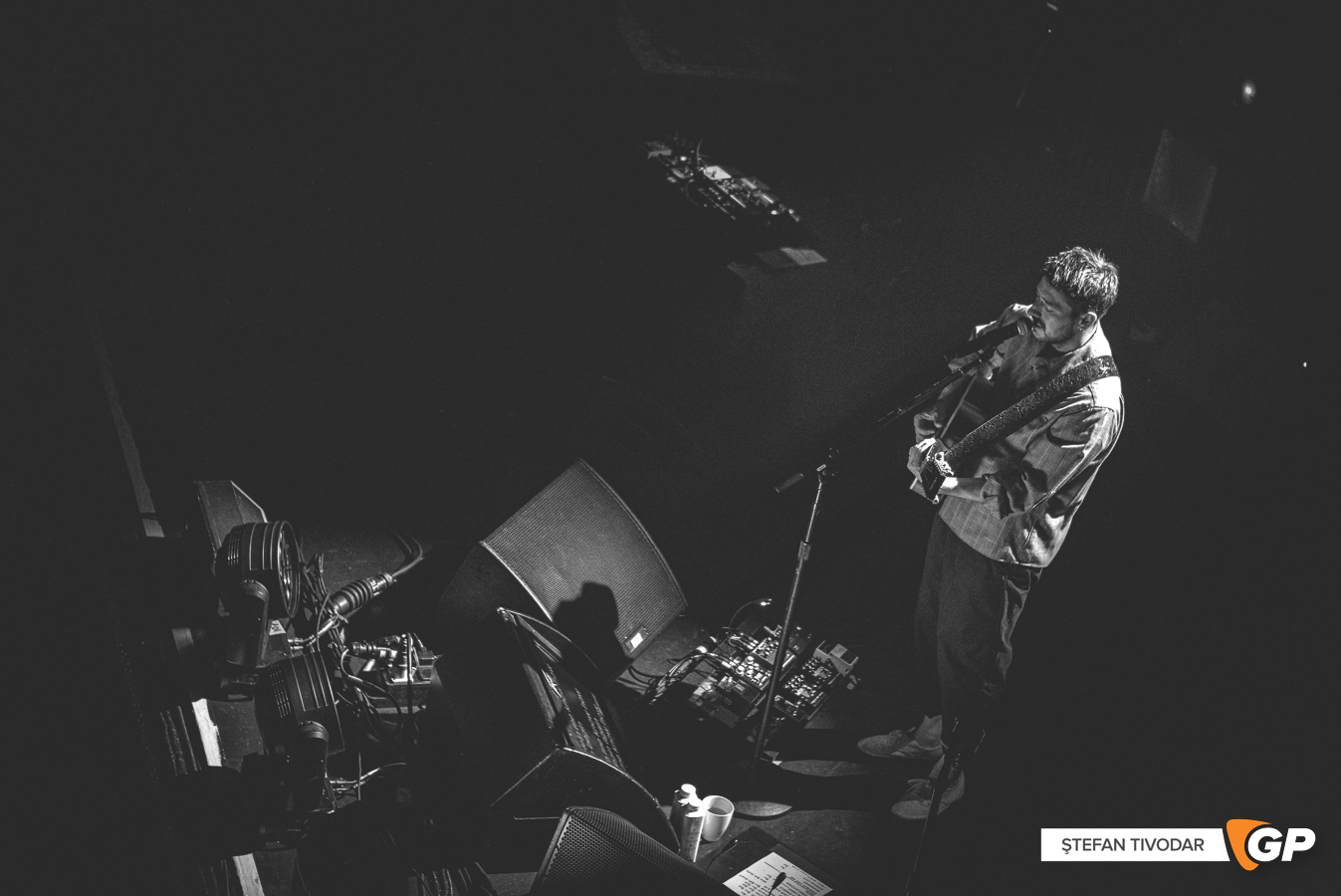 Marcus Mumford 3OIympia Theatre 28 November 2022 Stefan Tivodar-1829