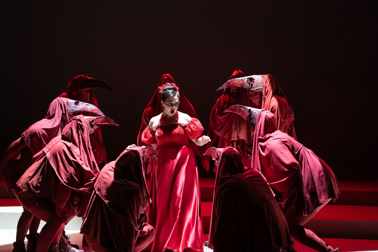 Mathilde Chorus 1_web Mathilde Chorus 1_web