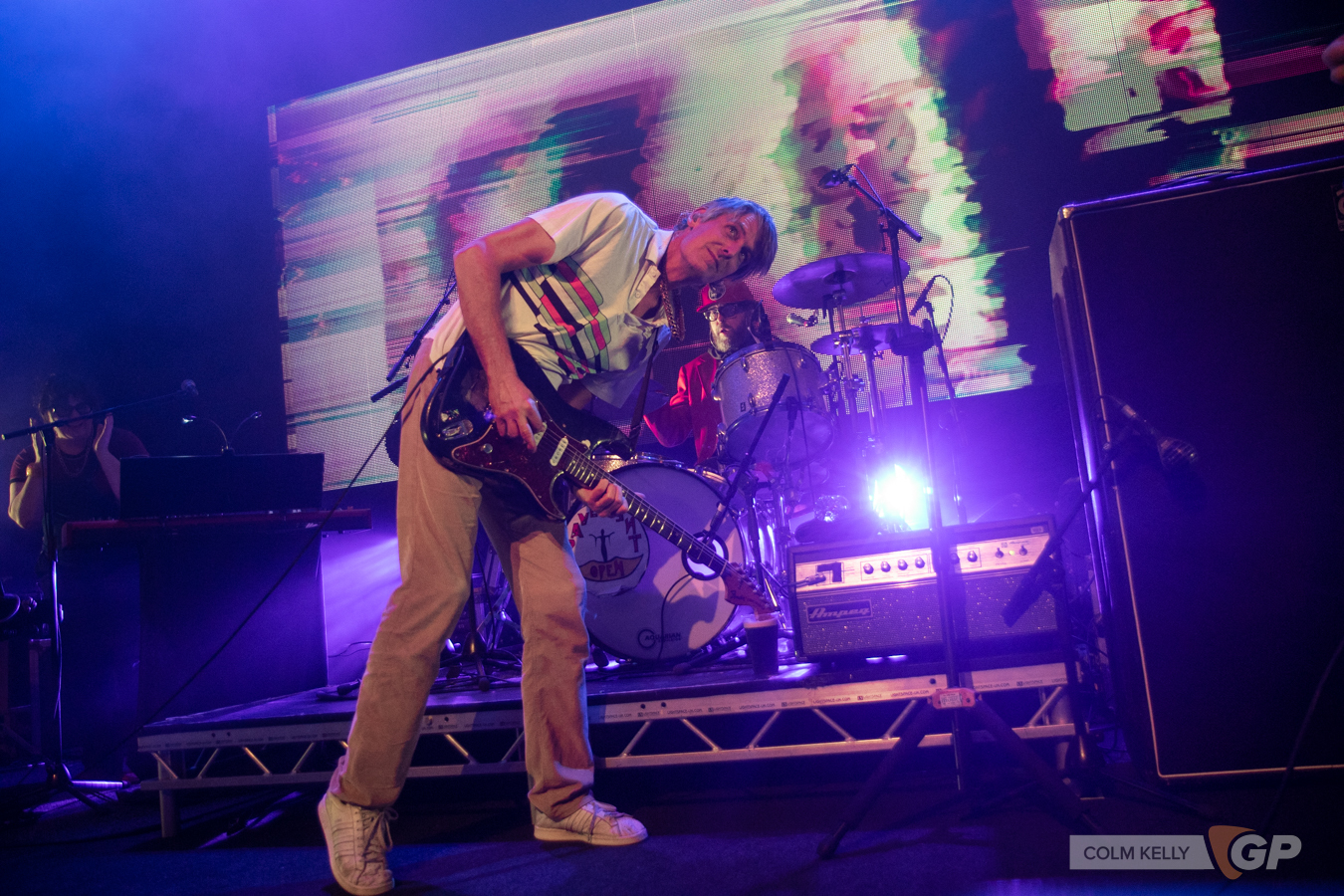 Pavement at Vicar Street, Dublin 10.11.2022 Copyright Colm Kelly