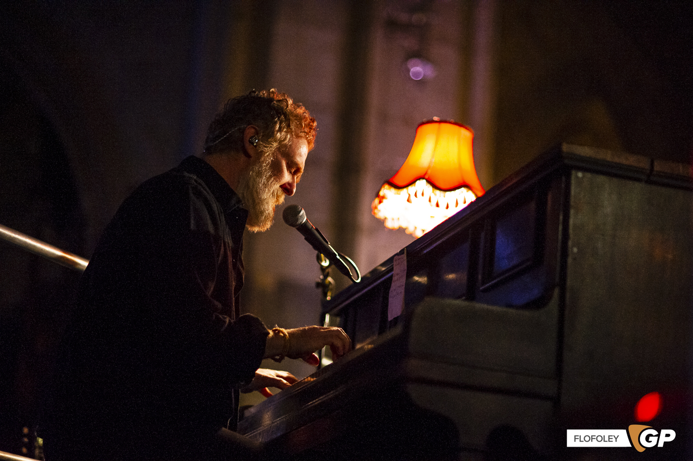 Glen Hansard at St Canices Cathedral, Kilkenny, Photographer Ciaran Foley, 08-12-2022-14