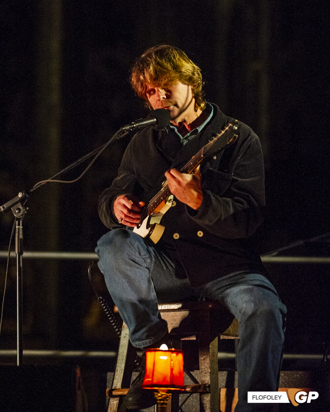 Glen Hansard at St Canices Cathedral, Kilkenny, Photographer Ciaran Foley, 08-12-2022-2
