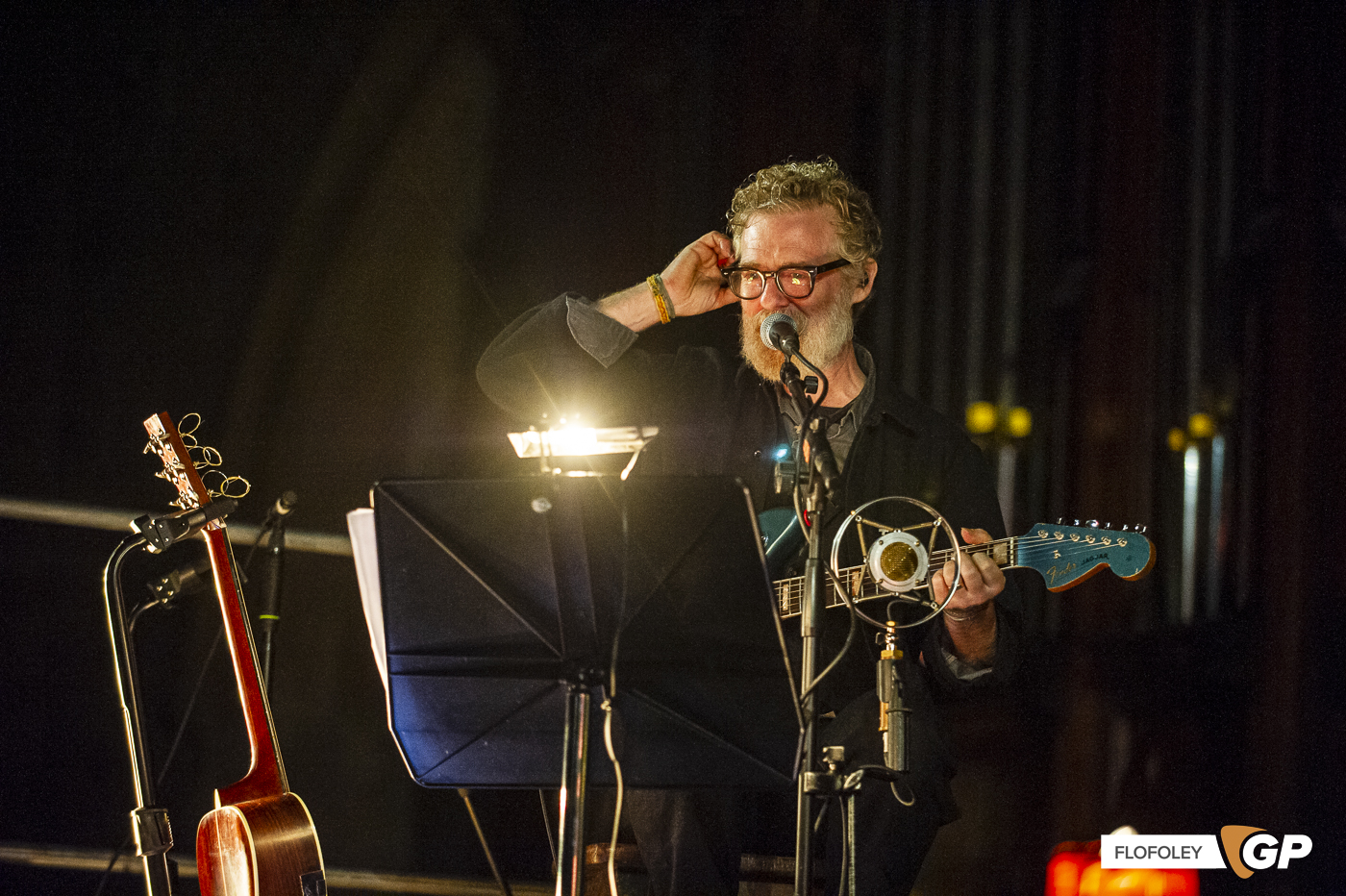 Glen Hansard at St Canices Cathedral, Kilkenny, Photographer Ciaran Foley, 08-12-2022-26