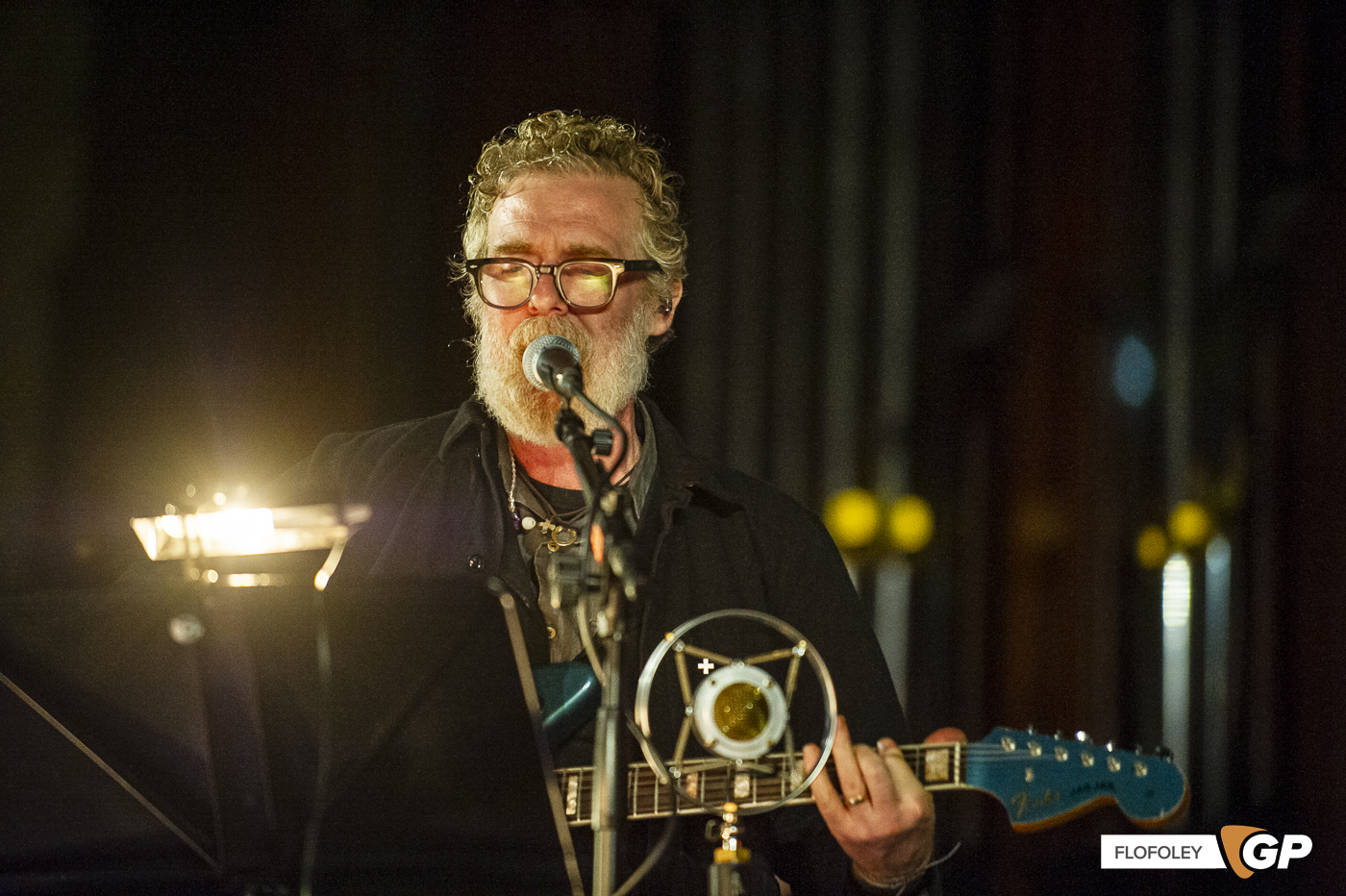 Glen Hansard at St Canices Cathedral, Kilkenny, Photographer Ciaran Foley, 08-12-2022-28