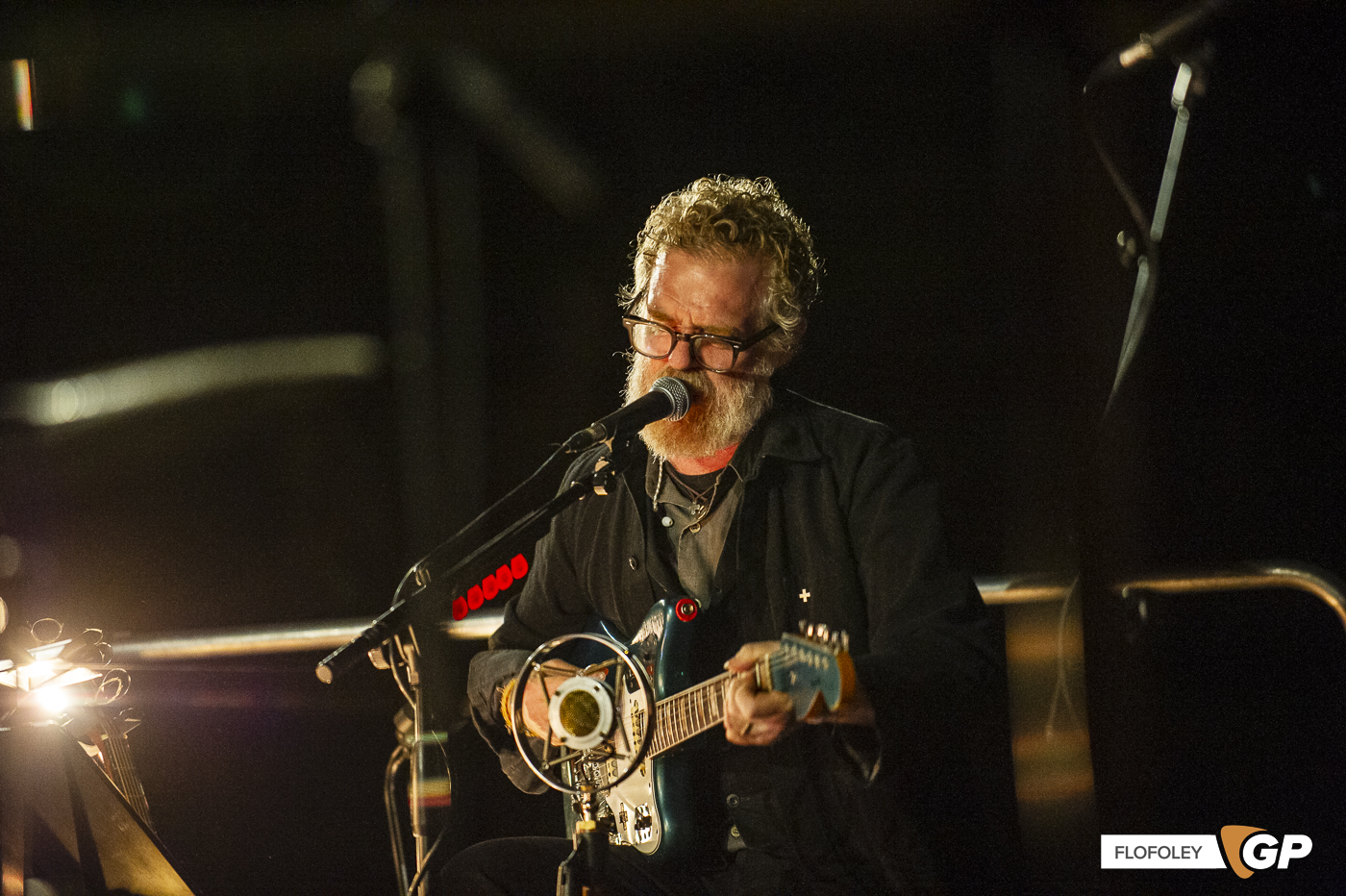 Glen Hansard at St Canices Cathedral, Kilkenny, Photographer Ciaran Foley, 08-12-2022-29