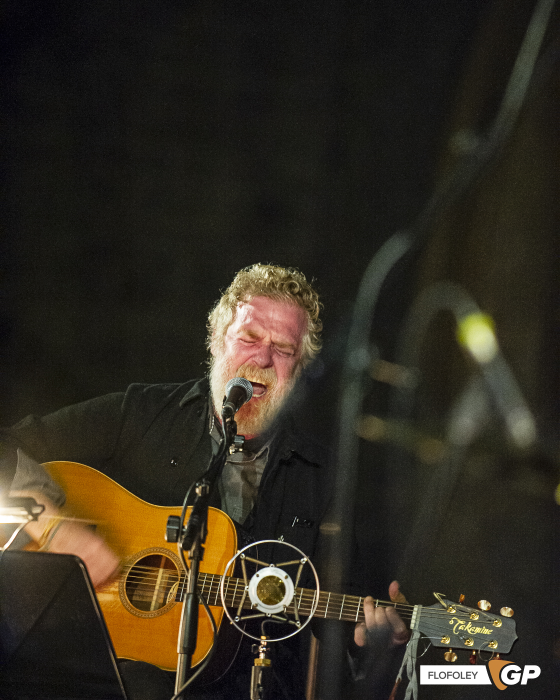 Glen Hansard at St Canices Cathedral, Kilkenny, Photographer Ciaran Foley, 08-12-2022-45