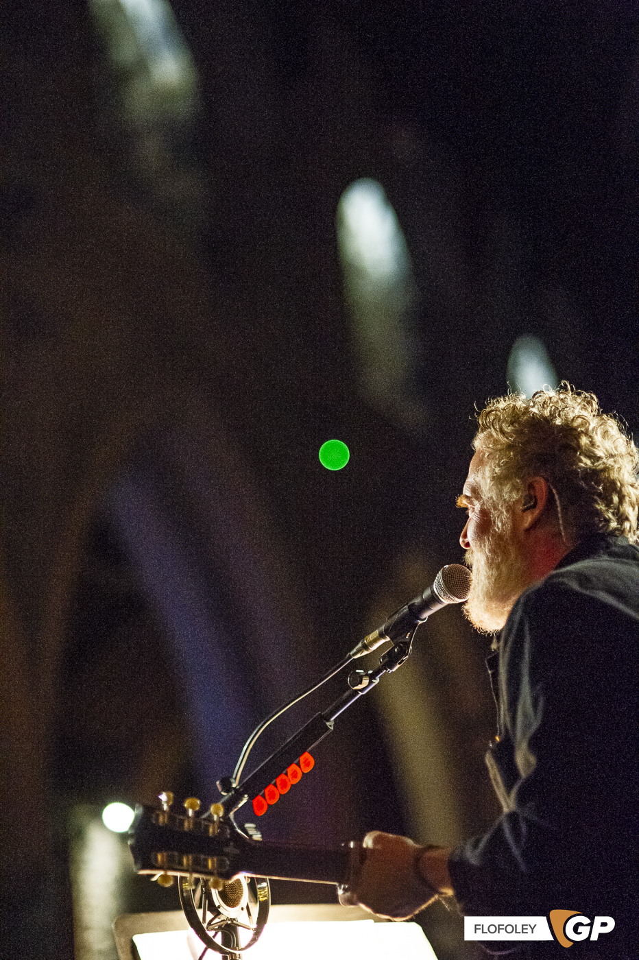 Glen Hansard at St Canices Cathedral, Kilkenny, Photographer Ciaran Foley, 08-12-2022-55