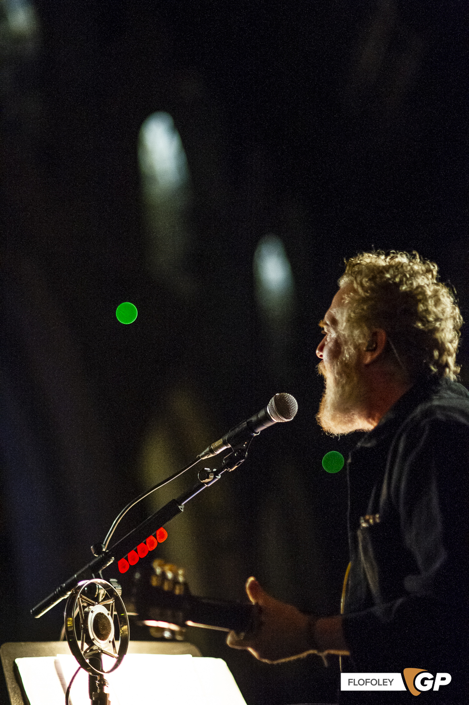 Glen Hansard at St Canices Cathedral, Kilkenny, Photographer Ciaran Foley, 08-12-2022-56