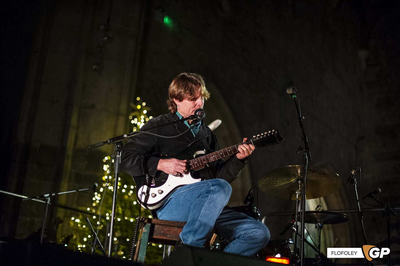 Glen Hansard at St Canices Cathedral, Kilkenny, Photographer Ciaran Foley, 08-12-2022-7