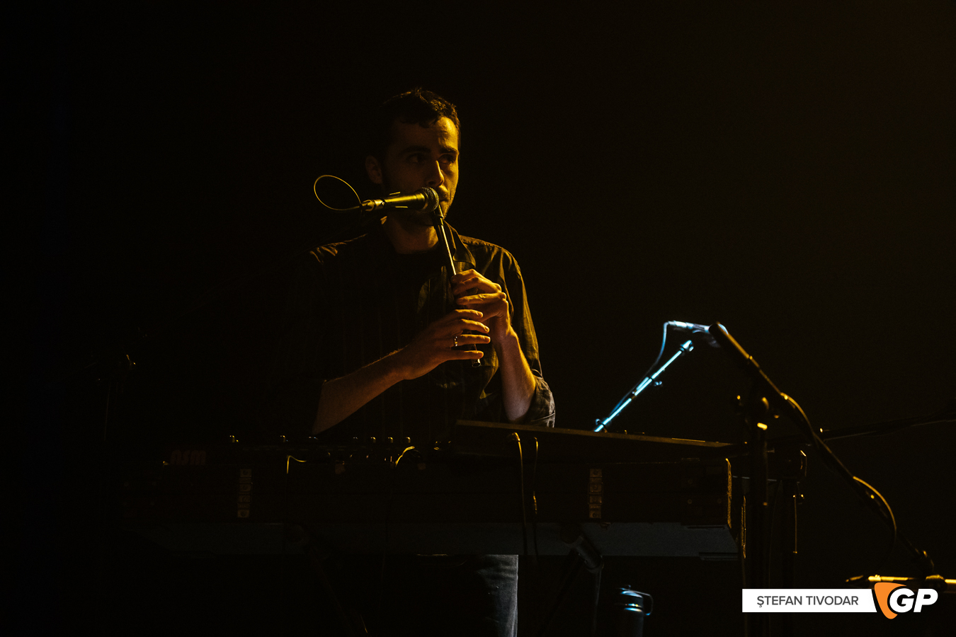 Tau & The Drones of Praise 3Olympia Theatre 5 December 2022 2022 Stefan Tivodar-8022