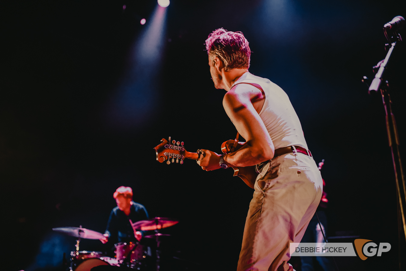TallestManOnEarth_VicarStDublin_byDebHickey16