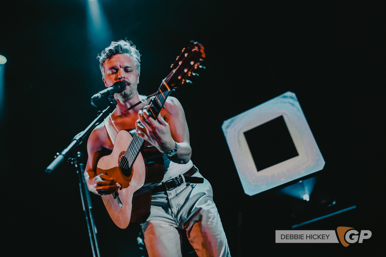 TallestManOnEarth_VicarStDublin_byDebHickey19