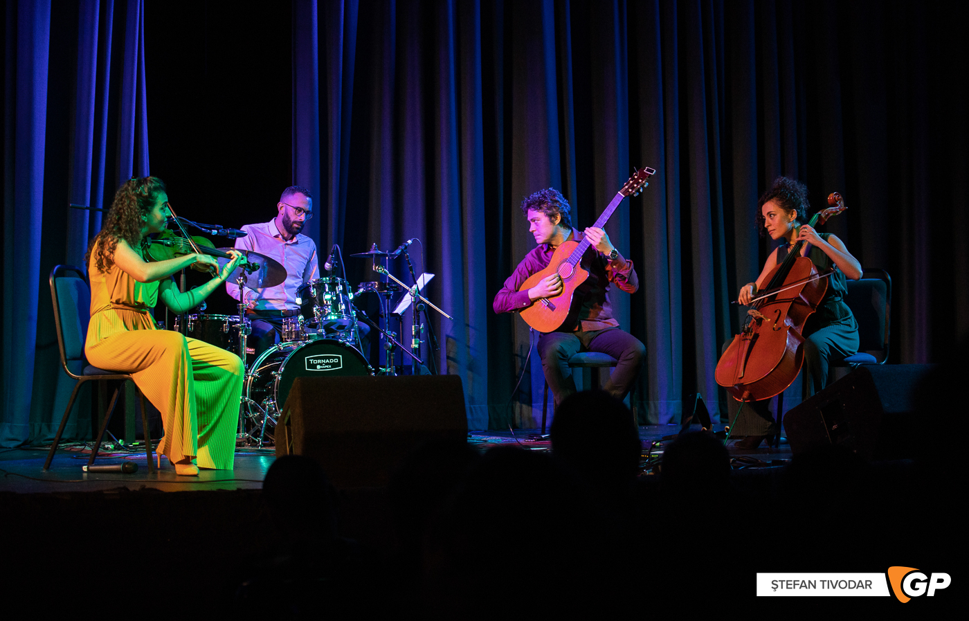 The Ayoub Sisters The Liberty Hall Theatre 12 ApriI 2023 Stefan Tivodar-62259