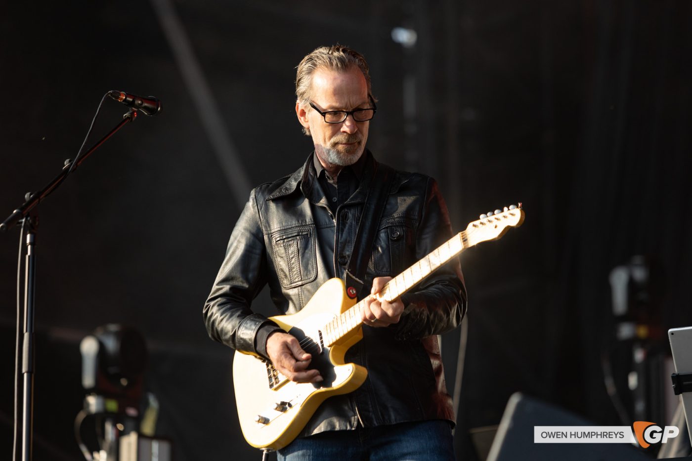 Richard Hawley at St. Anne’s Park, Dublin. Photo by Owen Humphreys www.owen.ie