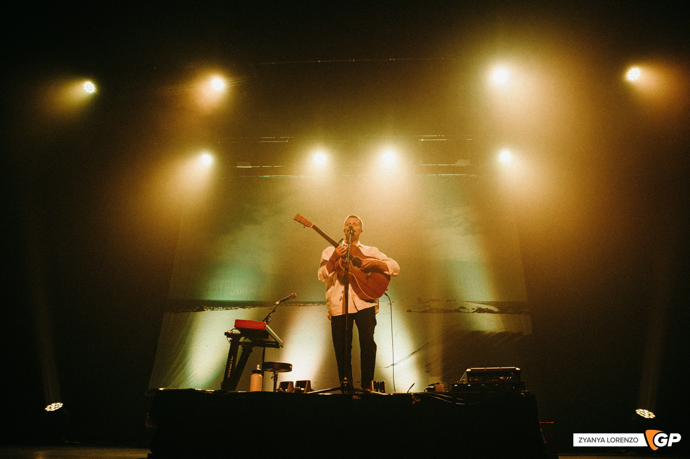 Ziggy Alberts live at the Olympia, Dublin. Photographed by Zyanya Lorenzo.