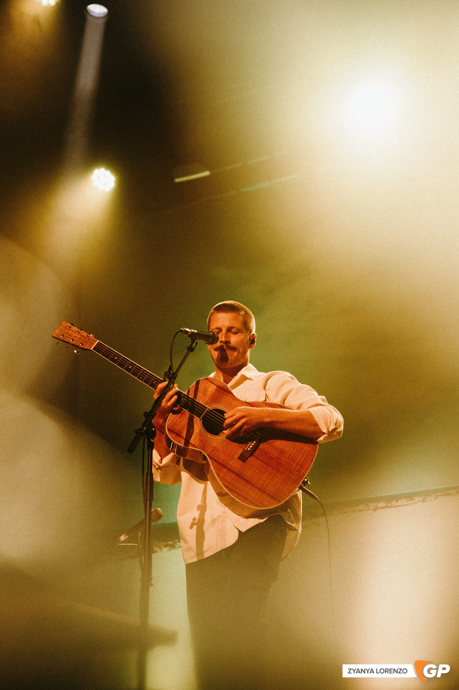 Ziggy Alberts live at the Olympia, Dublin. Photographed by Zyanya Lorenzo.