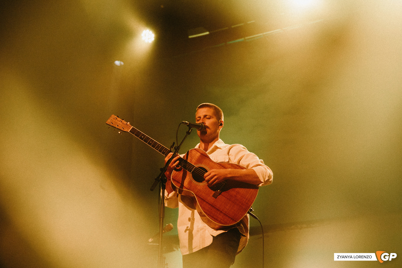 Ziggy Alberts live at the Olympia, Dublin. Photographed by Zyanya Lorenzo.
