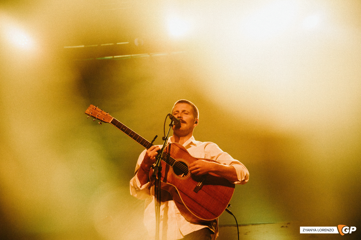 Ziggy Alberts live at the Olympia, Dublin. Photographed by Zyanya Lorenzo.