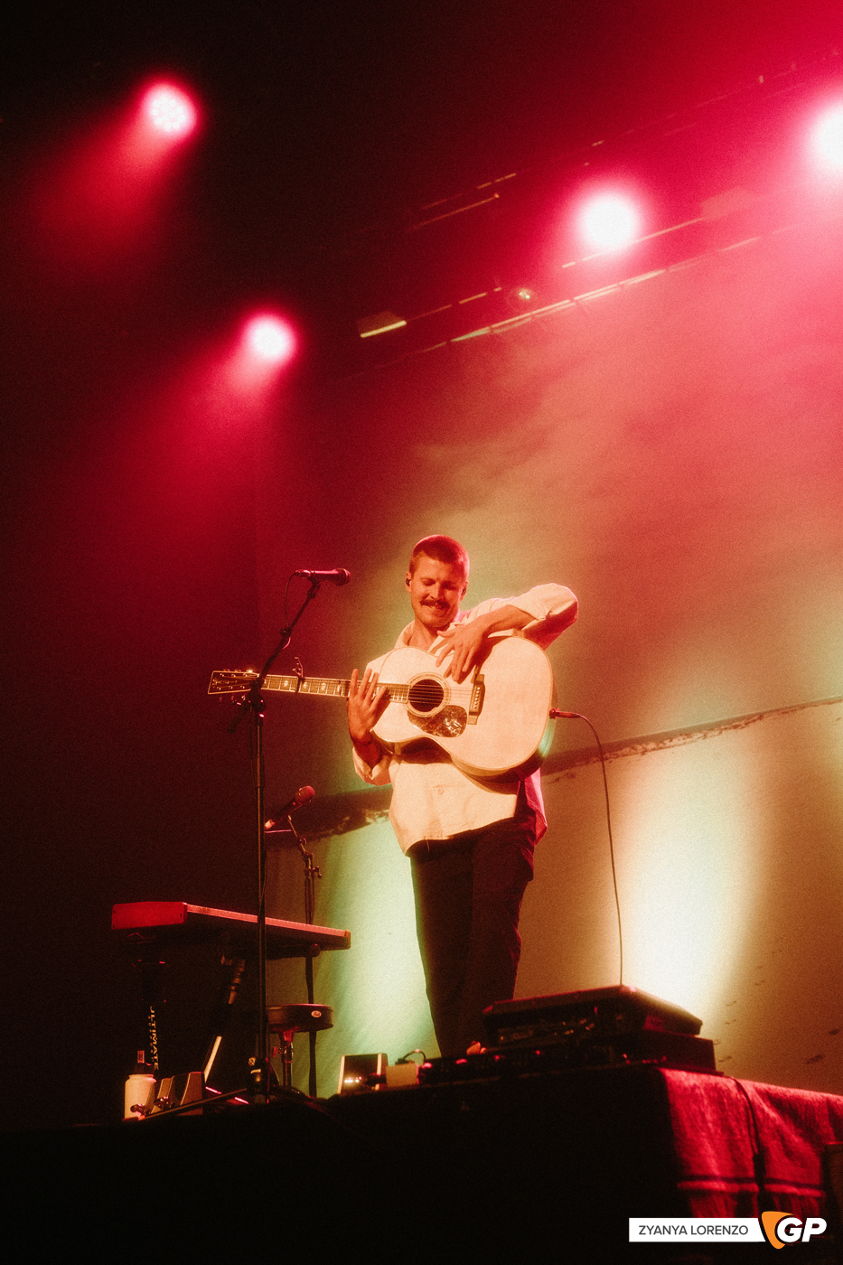 Ziggy Alberts live at the Olympia, Dublin. Photographed by Zyanya Lorenzo.