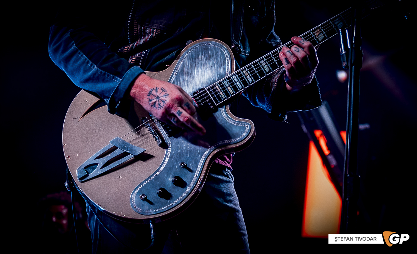 Queens of the Stone Age 3Arena 23 November 2023 Stefan Tivodar-61379