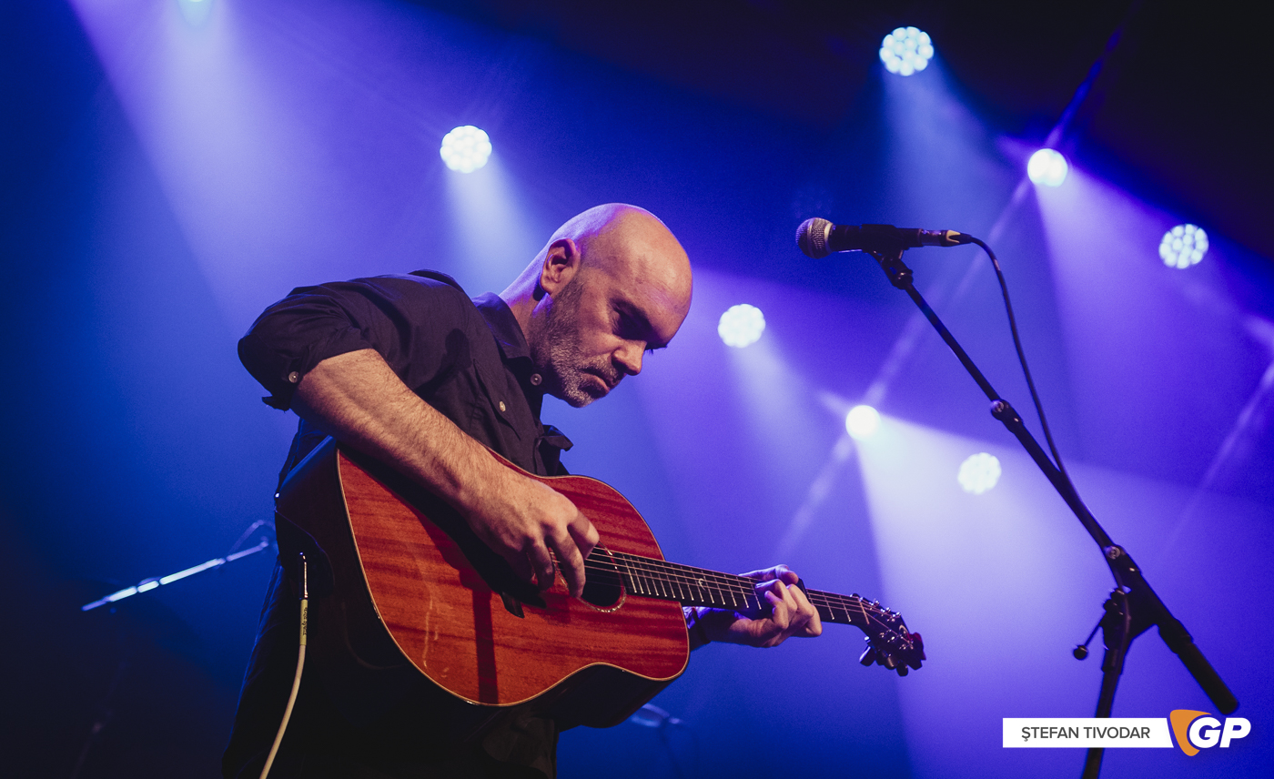 Ultan Conlon 3Olympia Theatre 7 December 2023 Stefan Tivodar-68379