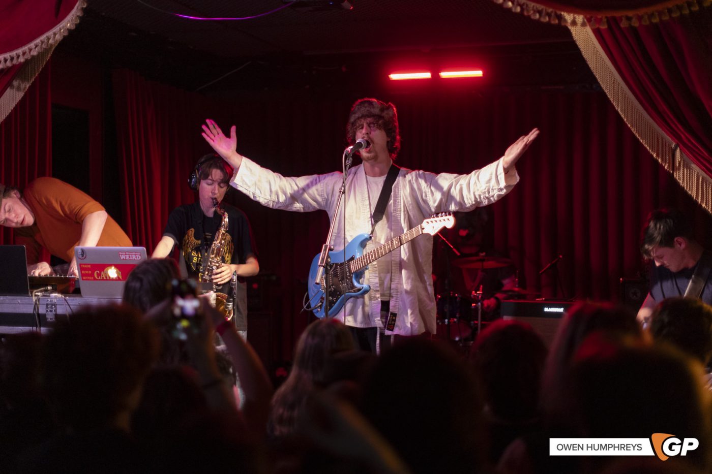 Borderline Festival at The Workmans Club. Photo by Owen Humphreys www.owen.ie-38