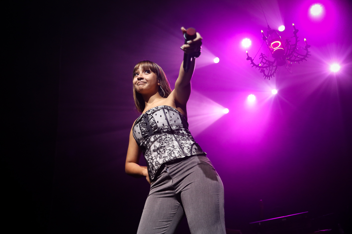 Pink Pantheress at the 3Olympia Theatre on 20 February 2024 by Yan Bourke