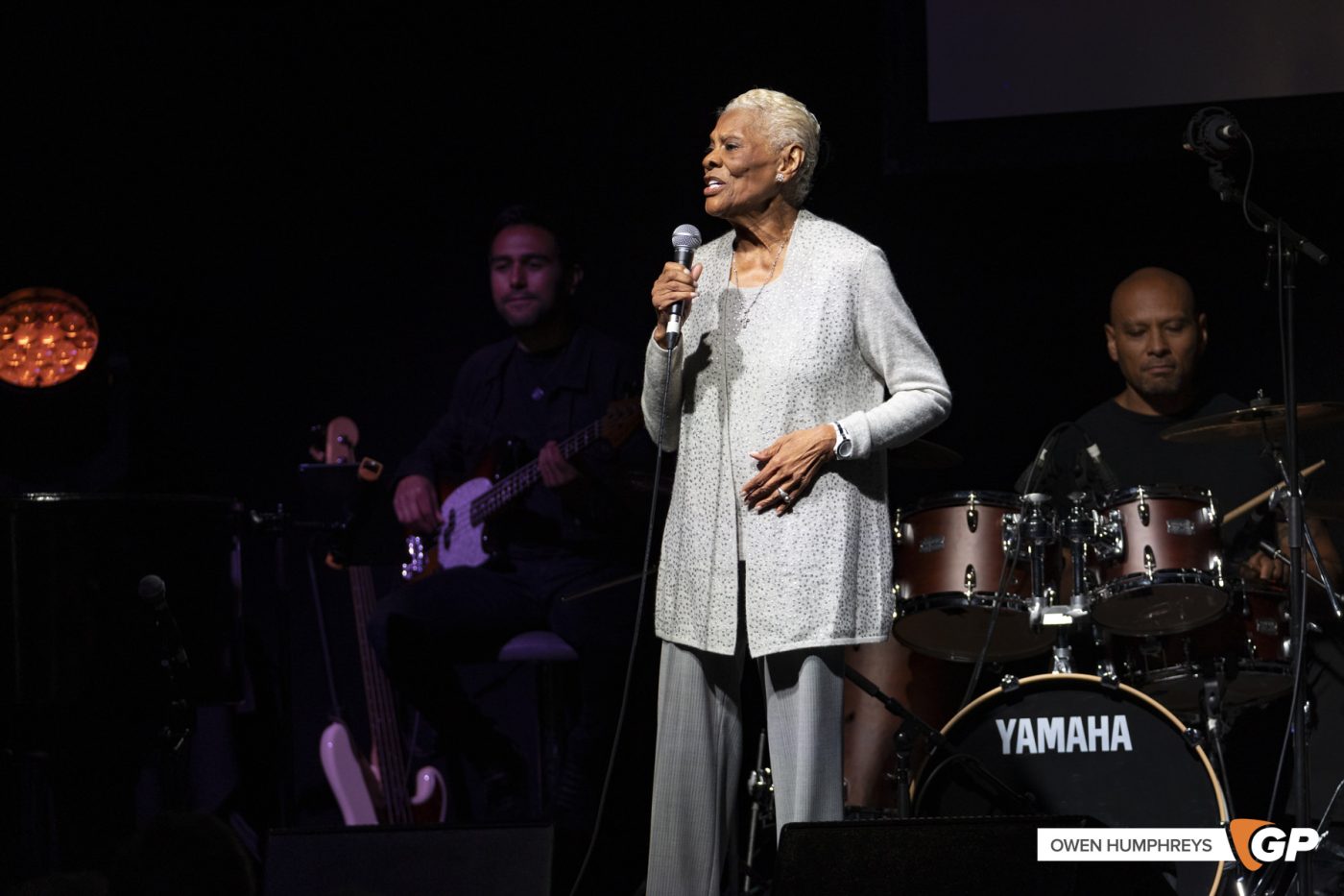 Dionne Warwick at Vicar Street. Photo by Owen Humphreys www.owen.ie