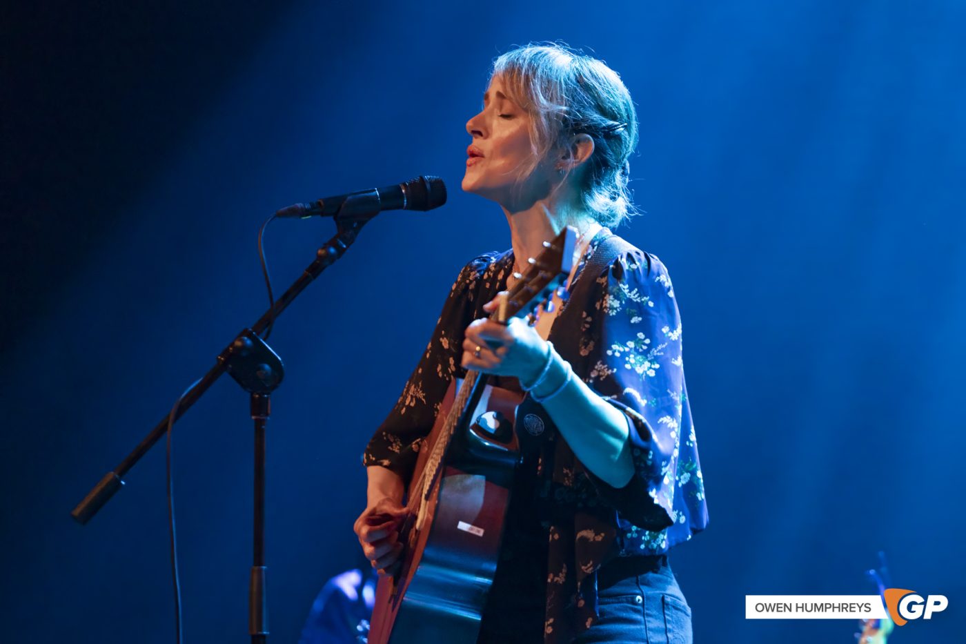 Gemma Hayes at Vicar Street. Photo by Owen Humphreys www.owen.ie