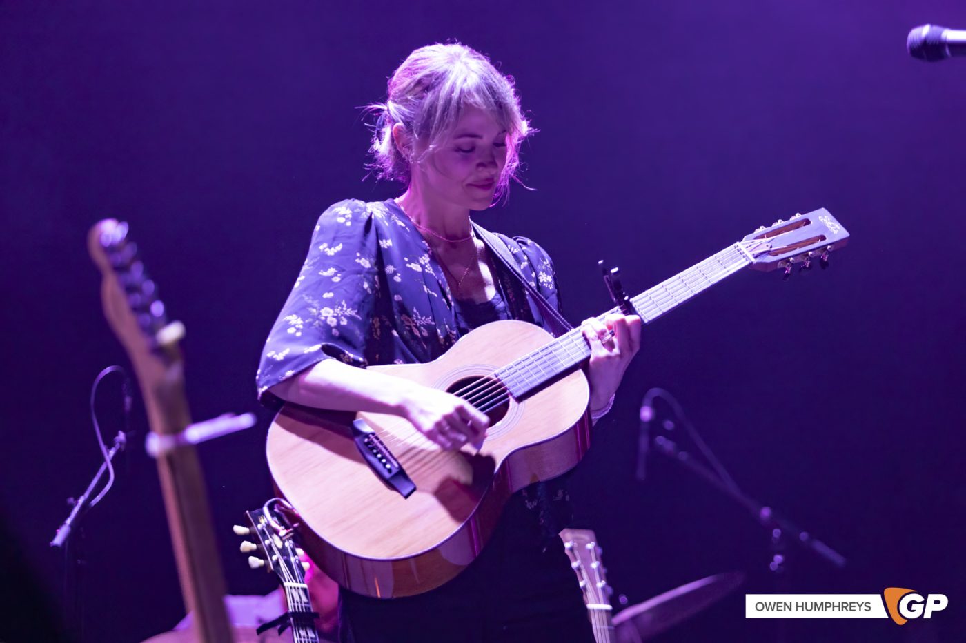 Gemma Hayes at Vicar Street. Photo by Owen Humphreys www.owen.ie